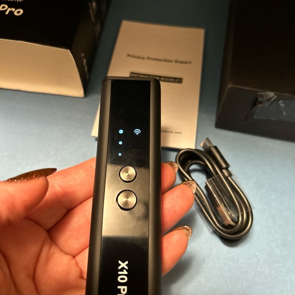 Hidden Camera Detectors X10 Pro, Accurate Anti Spy Camera/ Bug Sweeper/ GPS Trac - Picture 8 of 15